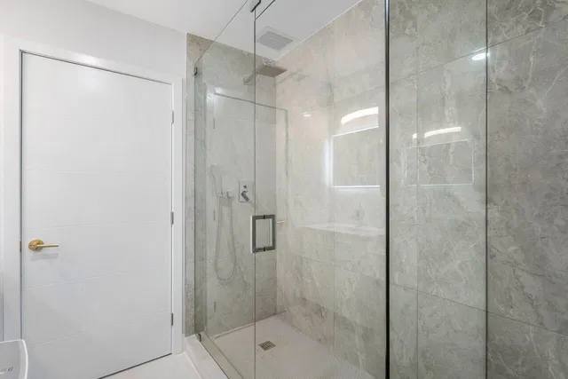 Residence photo 19
