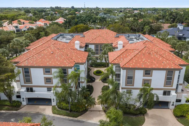 Boca Grove Unit 302 photo 3