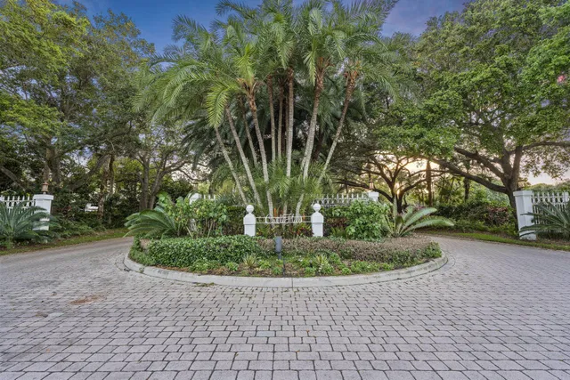 Sewall's Point Residence photo 2