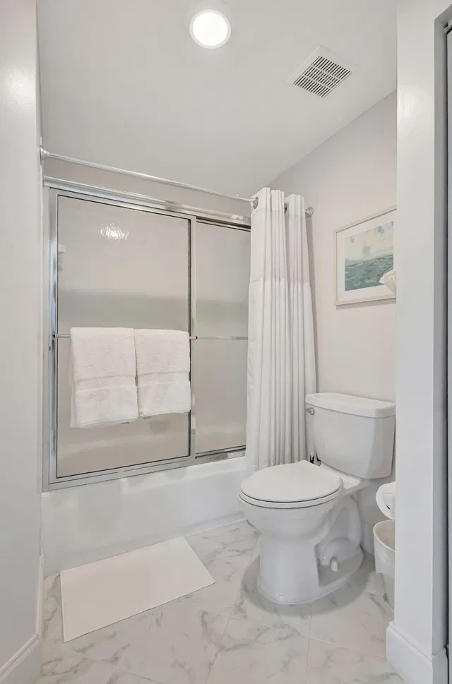  Unit 302 photo 31