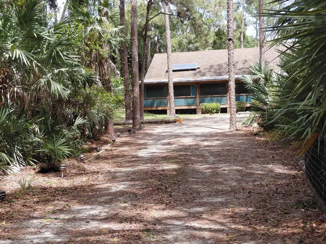 Residence photo 3
