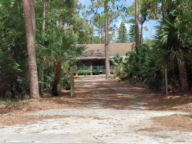 Residence photo 4