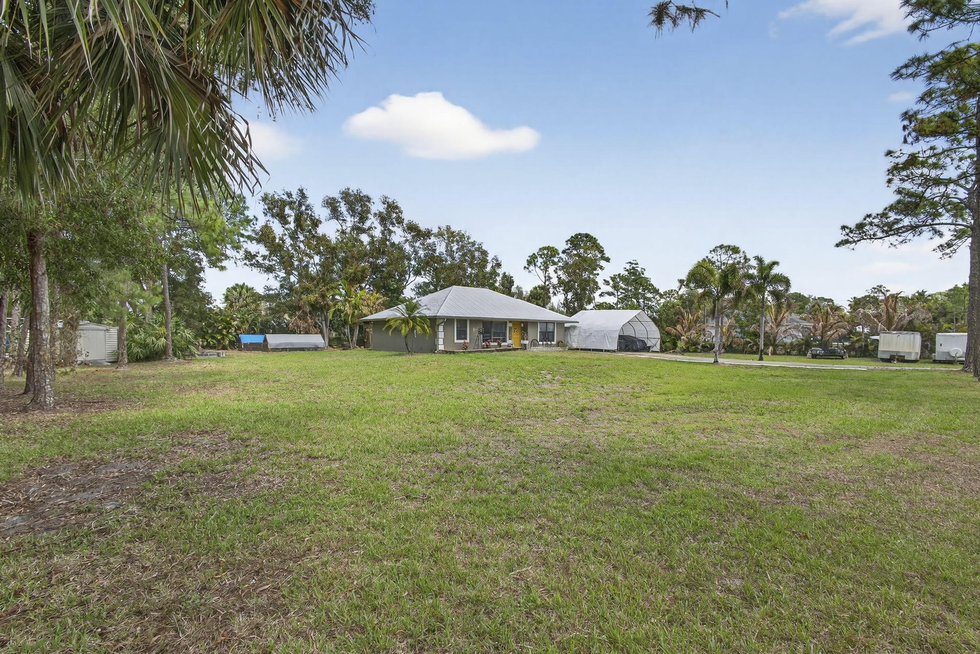 Residence photo 6