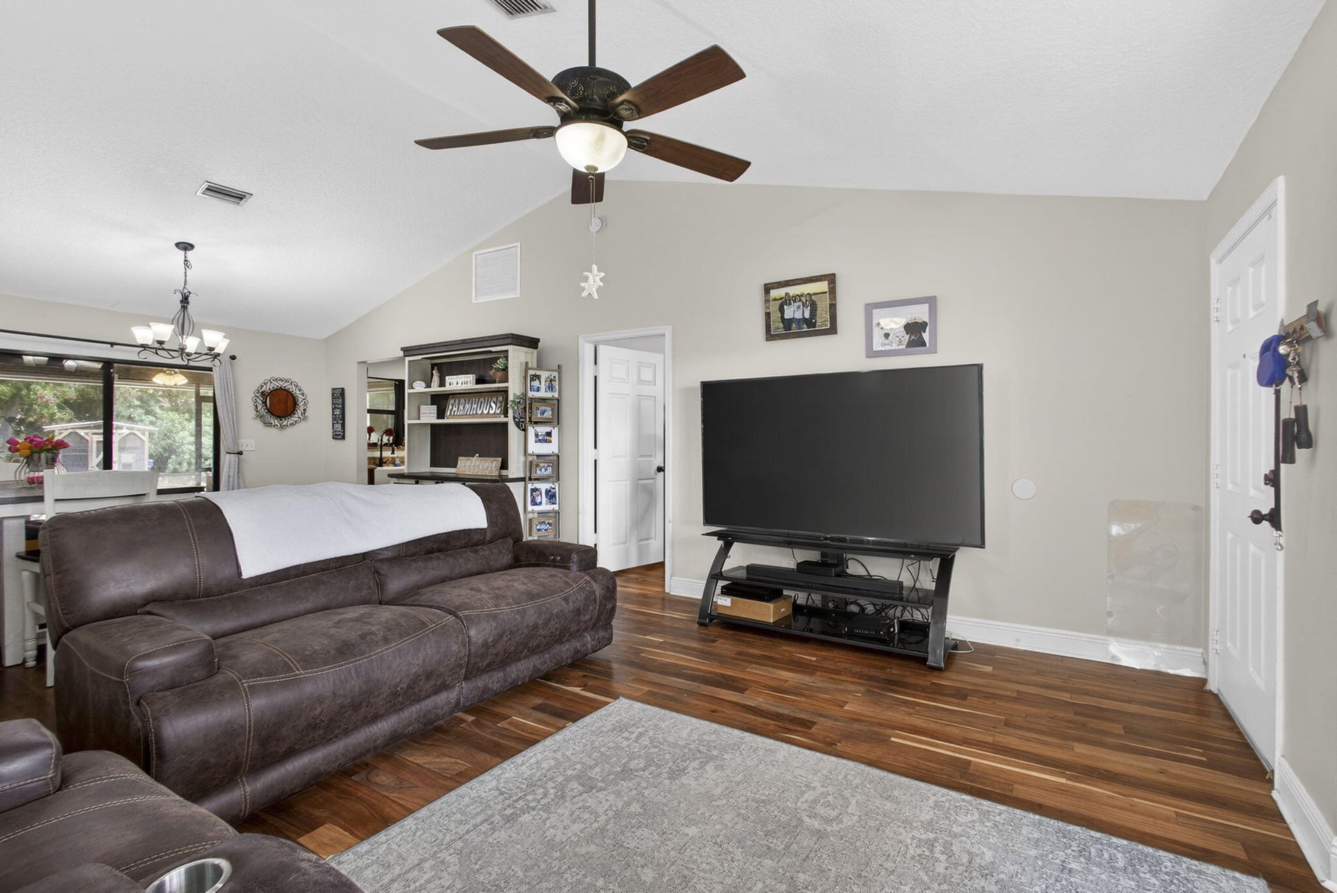 Residence photo 15