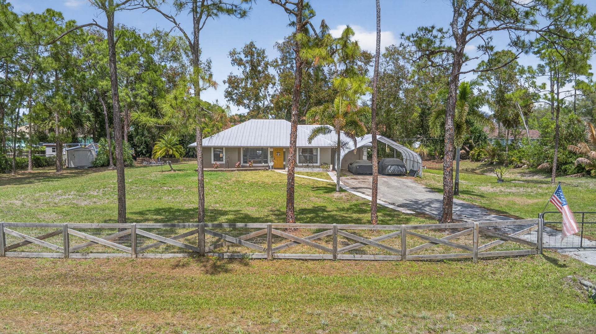 Residence photo 62