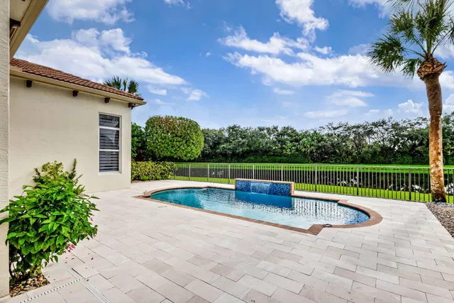 Mirasol Country Club Residence photo 47