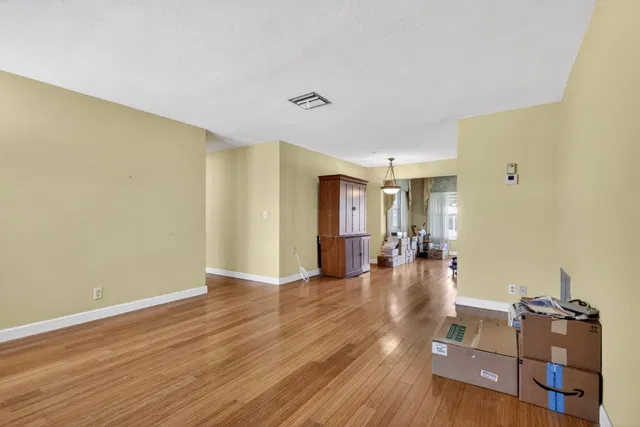  Residence photo 5