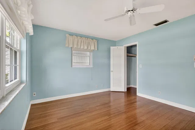  Residence photo 32