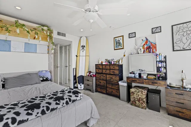 Unit 306 photo 17