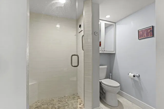 Unit 306 photo 25