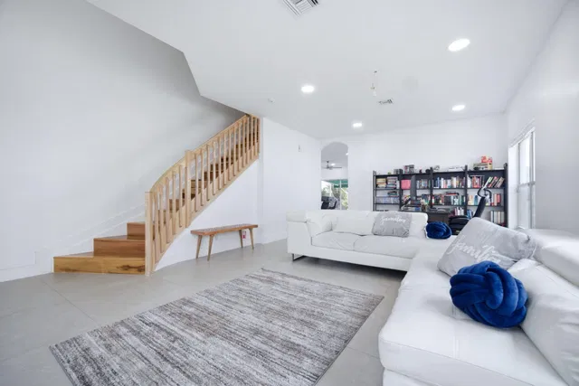  Residence photo 16