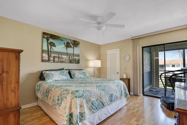 Unit E204 photo 7