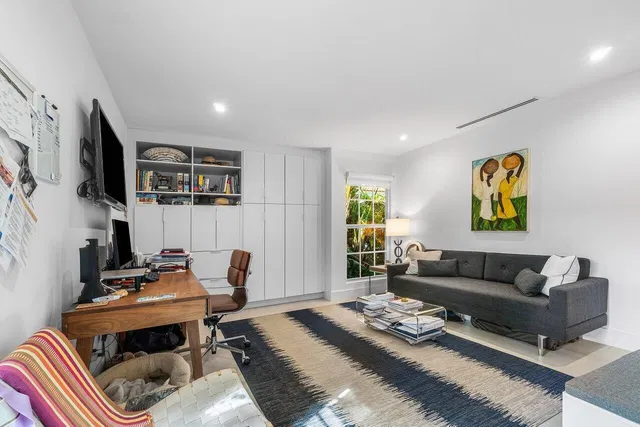 Residence photo 19