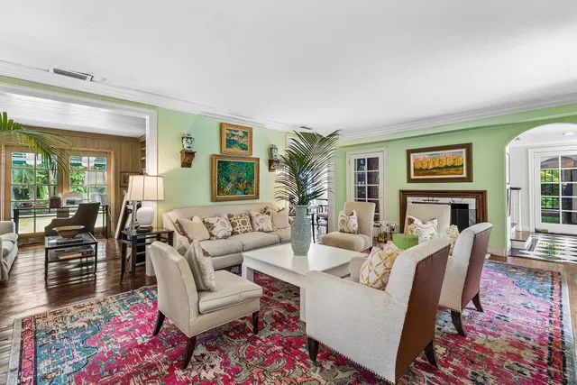 Residence photo 12