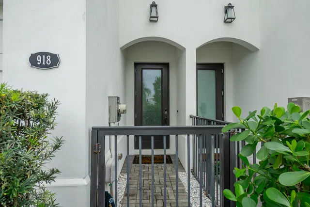 Palm Trail Delray Beach Residence photo 2