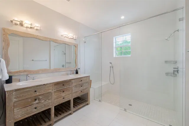 Palm Trail Delray Beach Residence photo 17