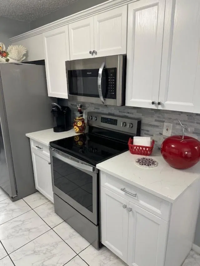Unit 210 photo 2