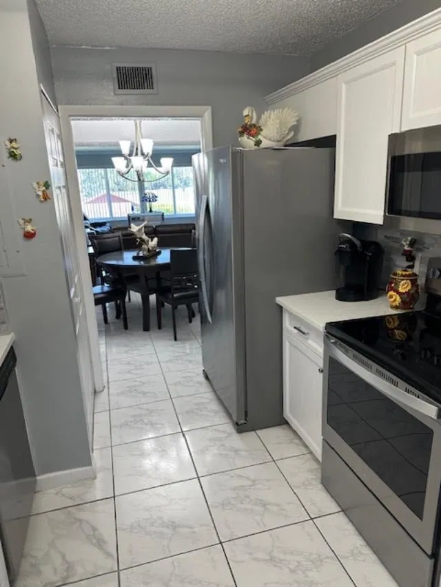 Unit 210 photo 4