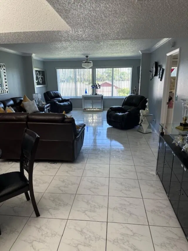 Unit 210 photo 8