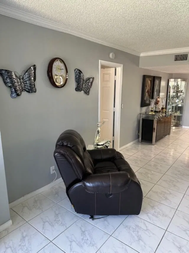 Unit 210 photo 11