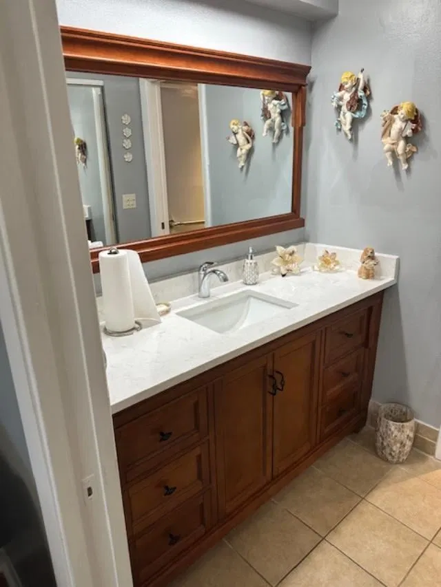 Unit 210 photo 16