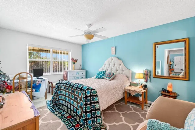 Unit 204a photo 11