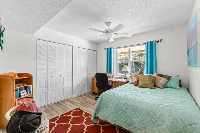 Unit 204a photo 13