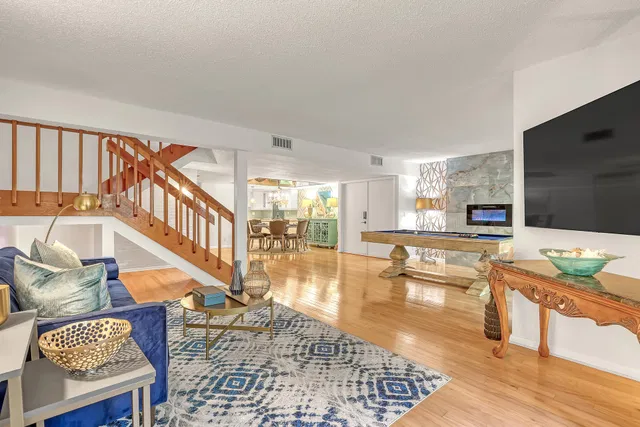 Singer Island Unit 104 photo 12