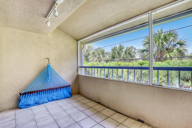 Singer Island Unit 104 photo 24