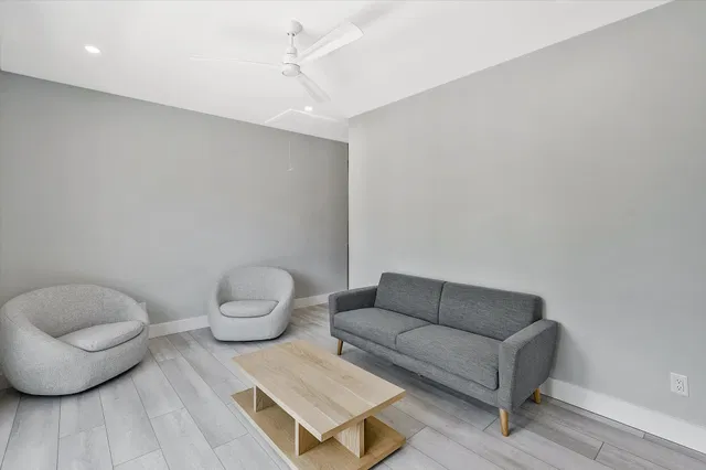 Residence photo 25