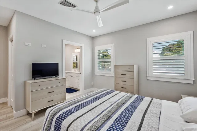 Residence photo 30