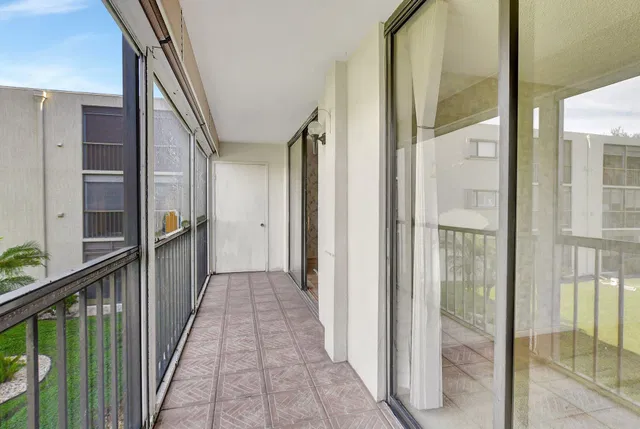Unit 208 photo 24