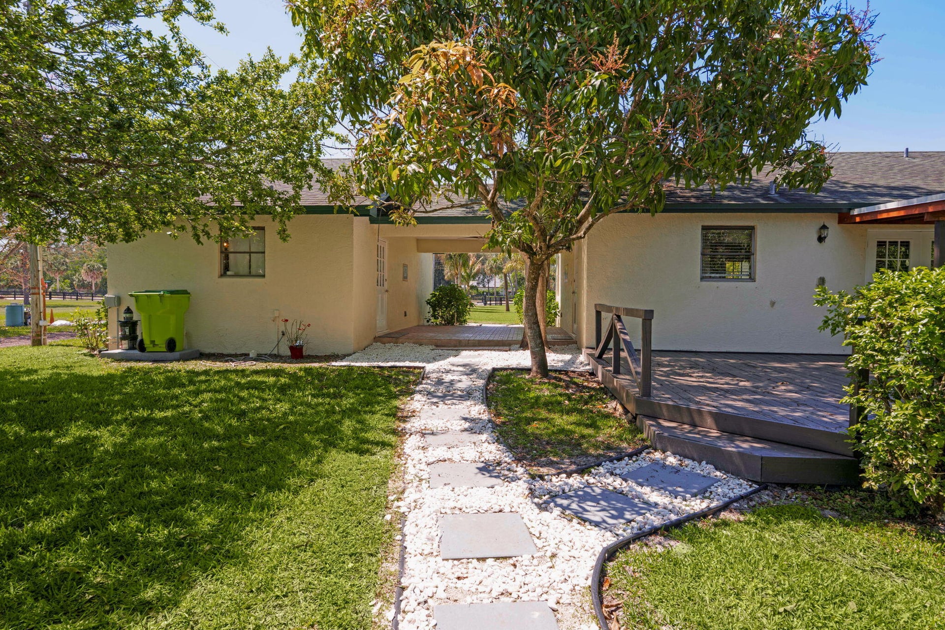  Residence photo 66