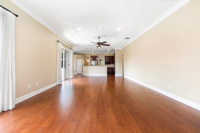Residence photo 19