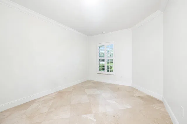 Residence photo 28