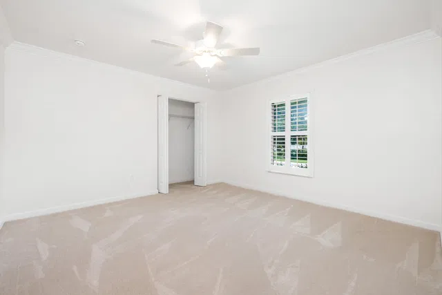 Residence photo 32
