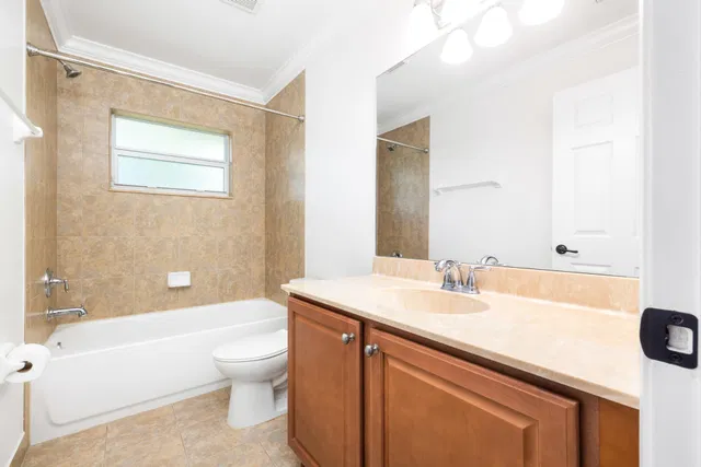 Residence photo 33