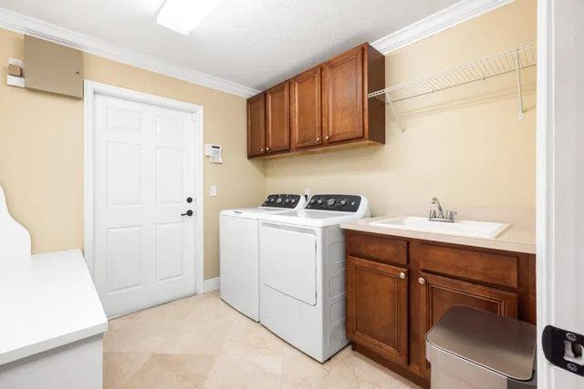 Residence photo 35
