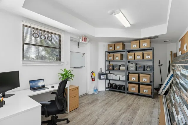 Residence photo 6