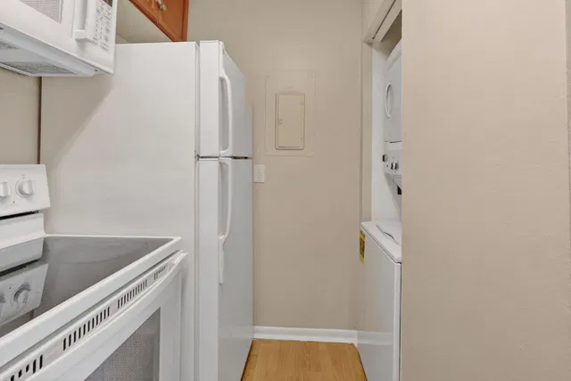 Unit B3 photo 17
