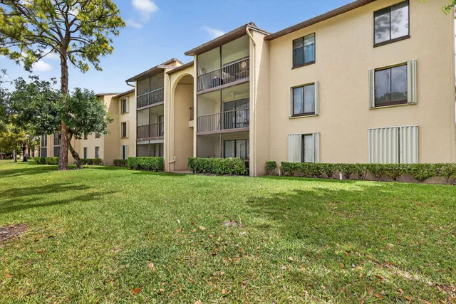 Unit B3 photo 35