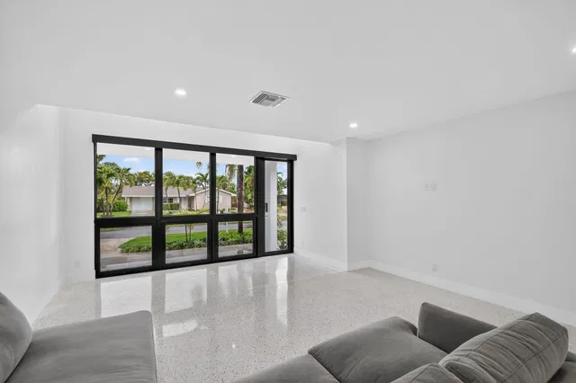 Village of North Palm Beach Residence photo 8