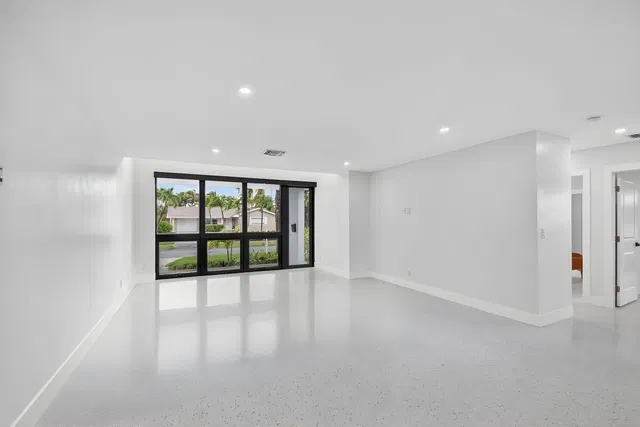 Village of North Palm Beach Residence photo 9