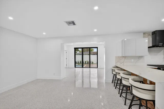 Village of North Palm Beach Residence photo 12
