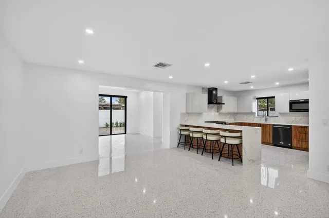 Village of North Palm Beach Residence photo 16