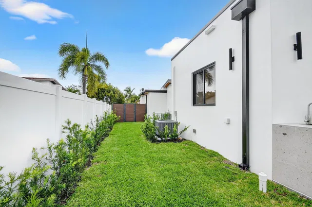 Village of North Palm Beach Residence photo 50