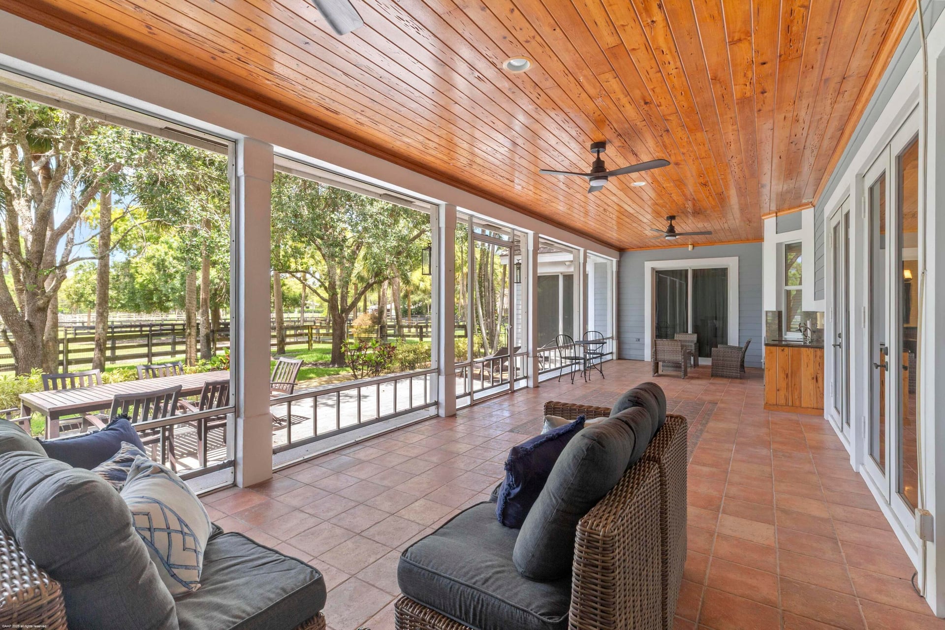 Paddock Park Residence photo 32