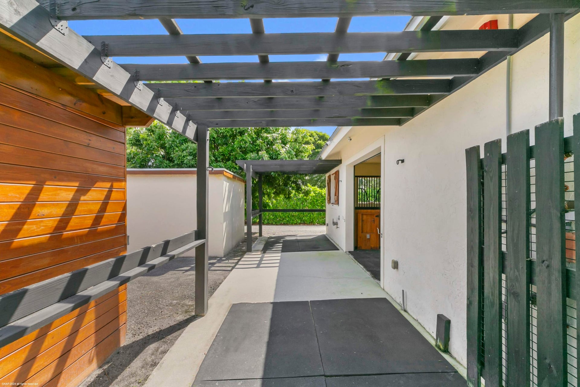 Paddock Park Residence photo 59