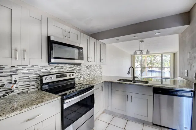 Boca Raton Unit 2050 photo 21