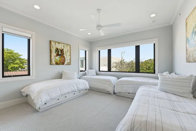 Residence photo 61